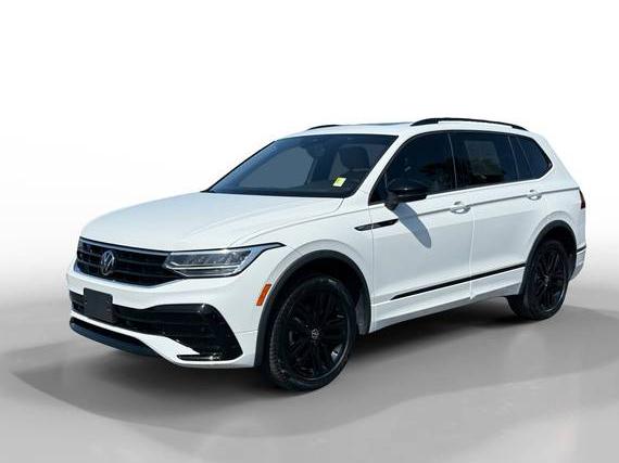 VOLKSWAGEN TIGUAN 4MOTION 2022 3VV8B7AX1NM093019 image